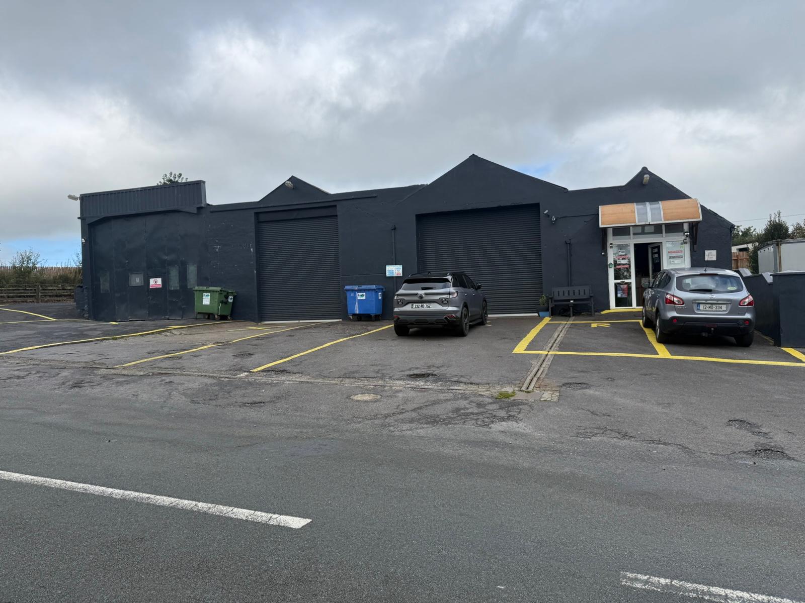 C&T Autos — garage photo
